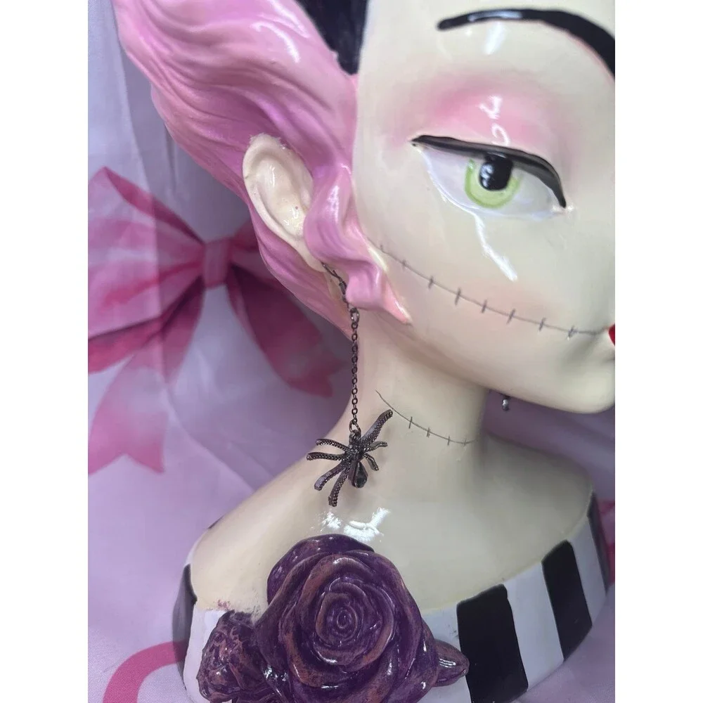 Viral 18” Bella Lux Retro Pink Frankenstein Bride Statue Bust